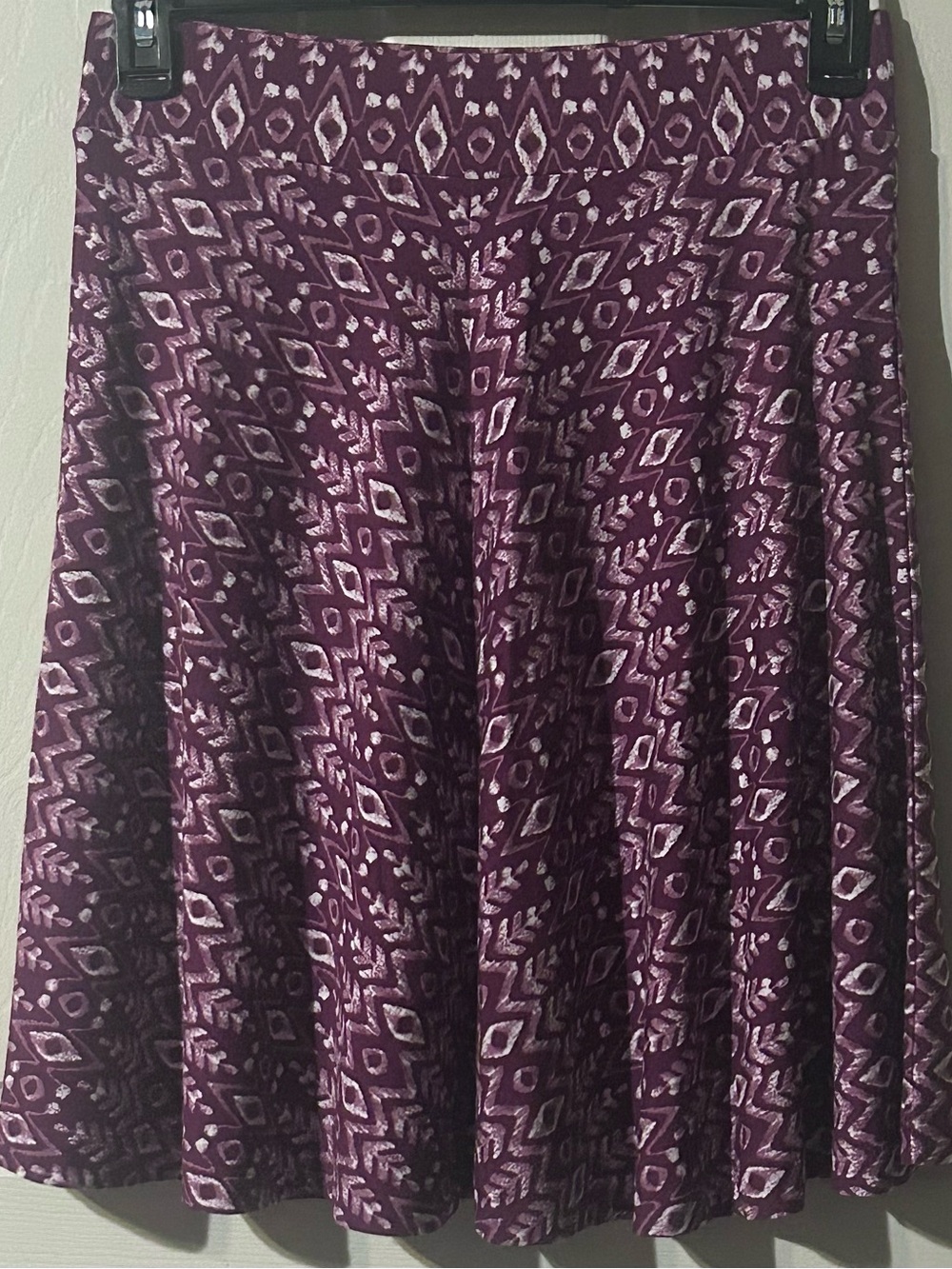 NEW Size S Ann Taylor LOFT Purple Geometric Print Stretch Above the Knee Skirt - Picture 4 of 7